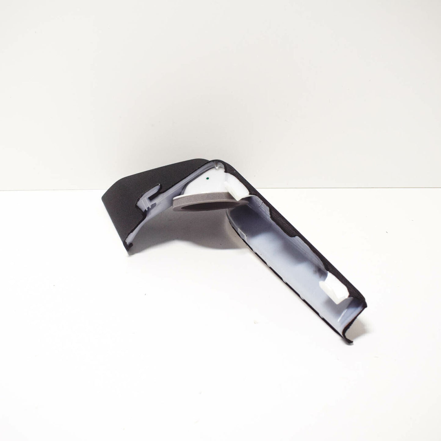 NEW AUDI A5 8W6 SPORTBACK REAR UPPER RIGHT QUARTER TRIM 8W8867246CV48 ORIGINAL