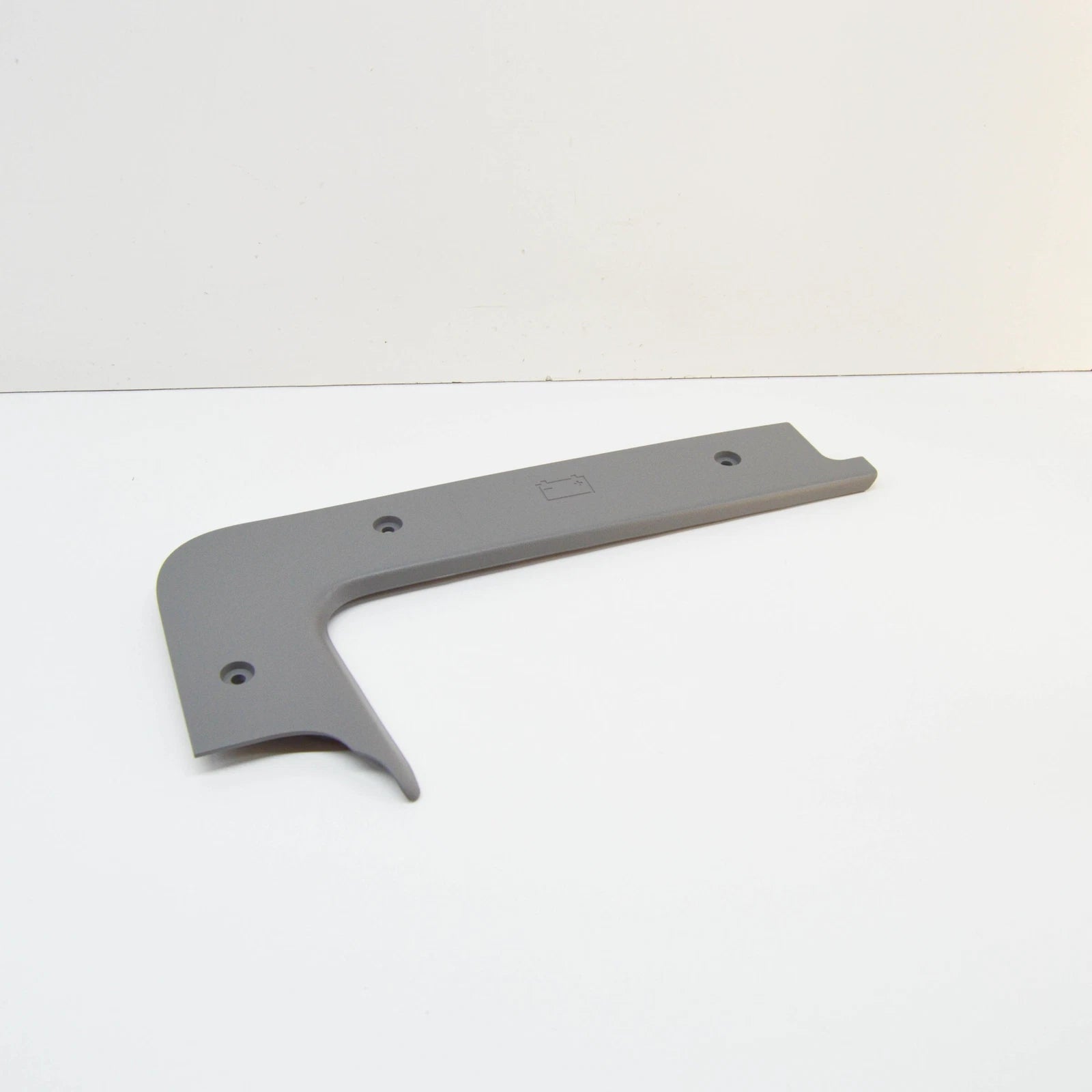 NEW MB SPRINTER W906 FRONT LEFT INSIDE ENTRANCE COVER A90668605077J69 ORIGINAL