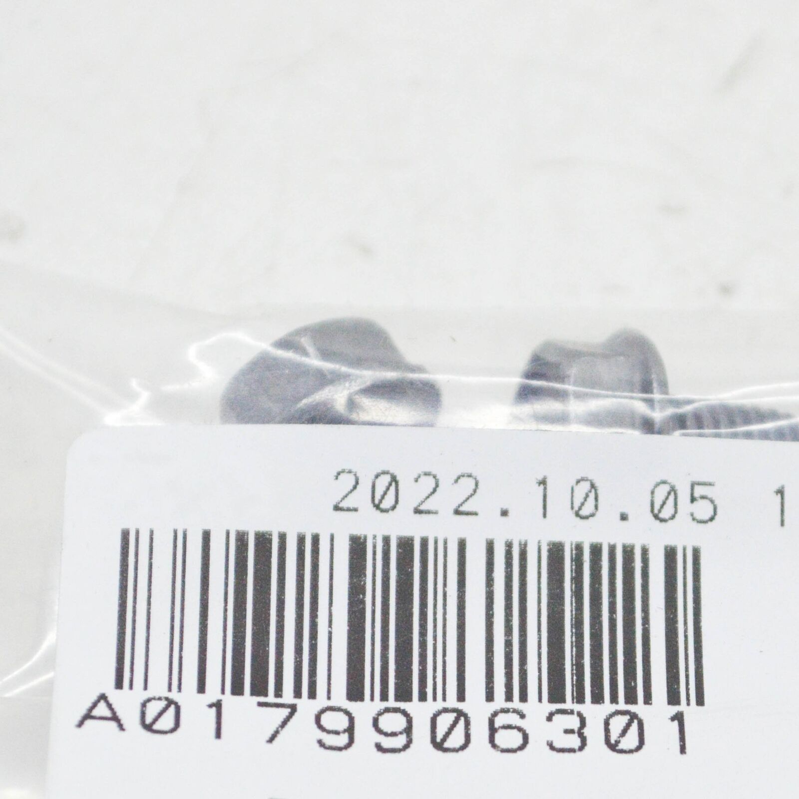 NEW MERCEDES-BENZ C W204 ROOF FRAME BOLT A0179906301 ORIGINAL