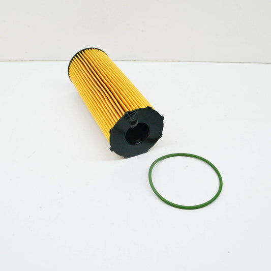 NEW AUDI Q7 4L OIL FILTER 057115561M 3.0 DIESEL ORIGINAL