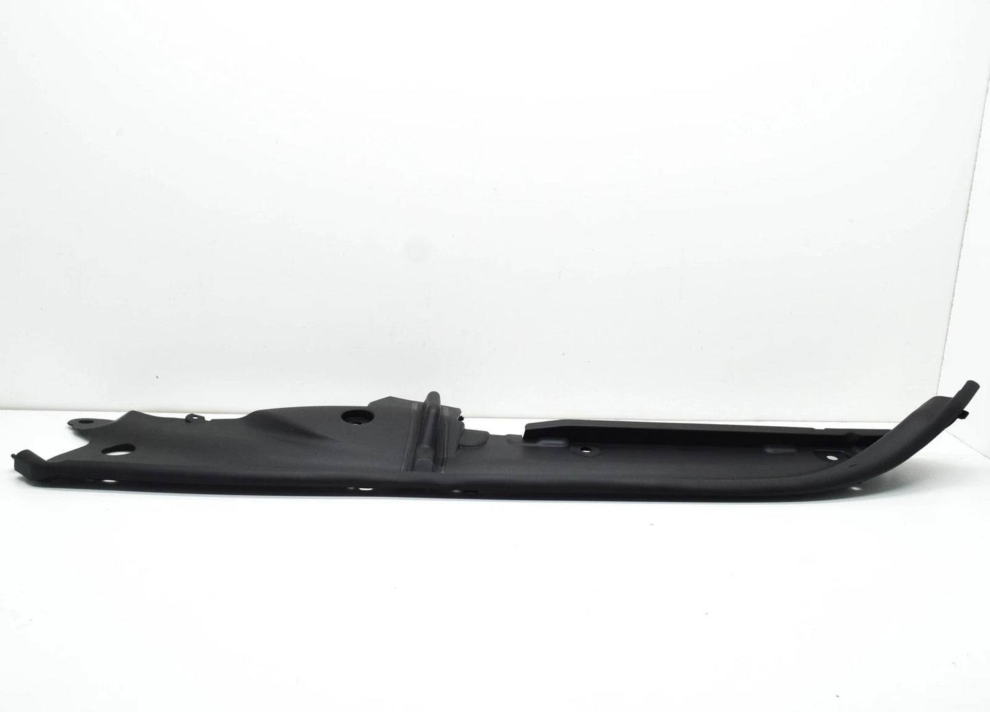 NEW BMW 7 G11 G12 LEFT SIDE PANEL SEALING 51767347399 7347399 ORIGINAL