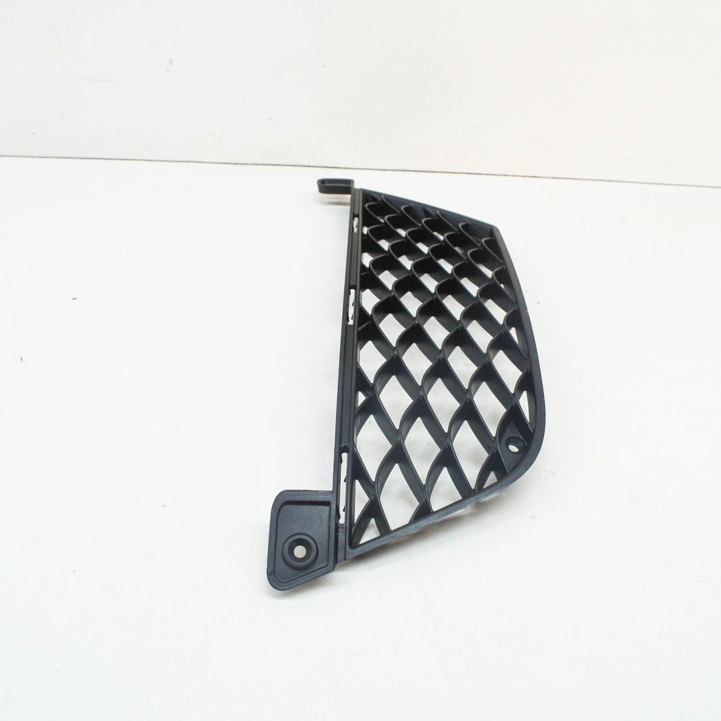 NEW MERCEDES BENZ C W204 C63 AMG FRONT RIGHT GRILLE A2048851653 ORIGINAL