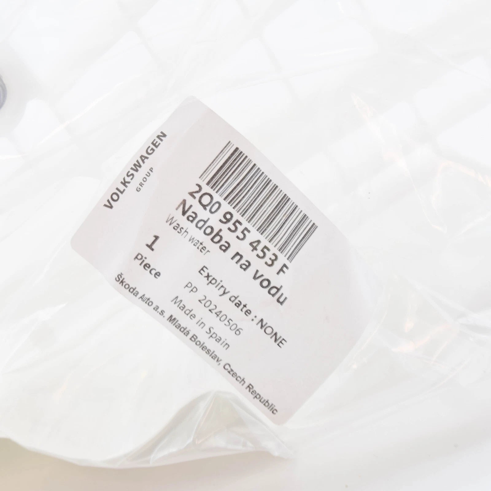 NEW AUDI A1 8X WINDSHIELD WASHER FLUID RESERVOIR 2Q0955453F ORIGINAL