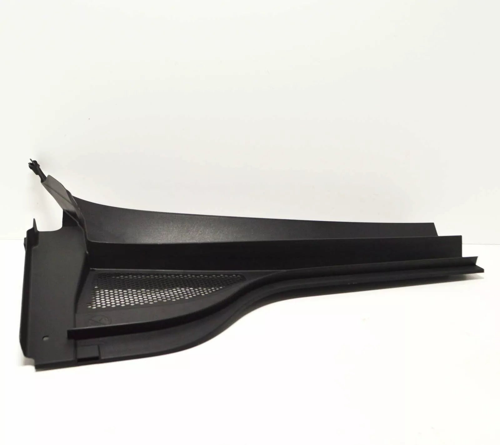 NEW VOLKSWAGEN ATLAS FRONT WIPER COWL TRIM RIGHT PART LHD 3CN819404D9B9 ORIGINAL