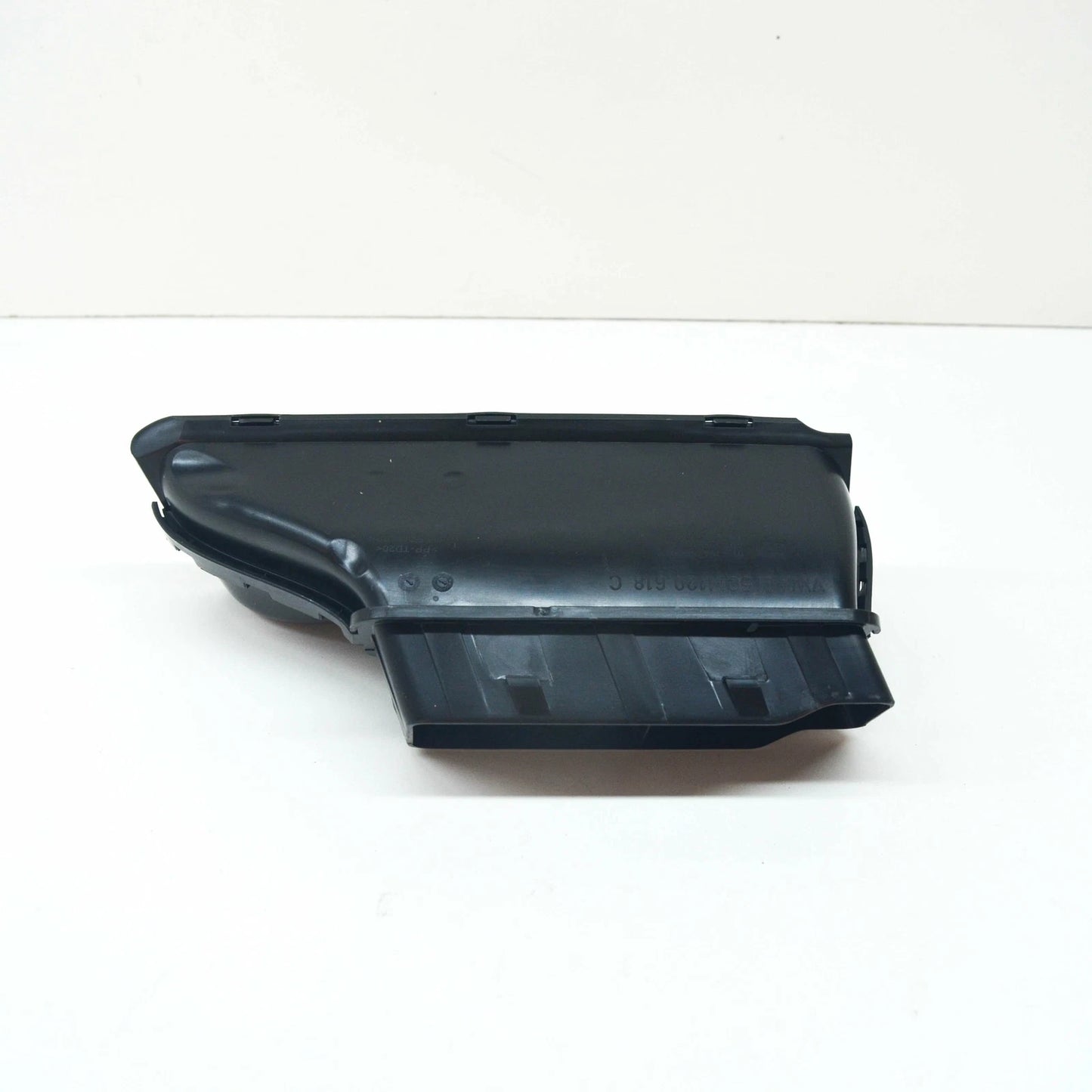 NEW VOLKSWAGEN JETTA A7 ENGINE AIR INTAKE AIR GUIDE 5QM129618C ORIGINAL