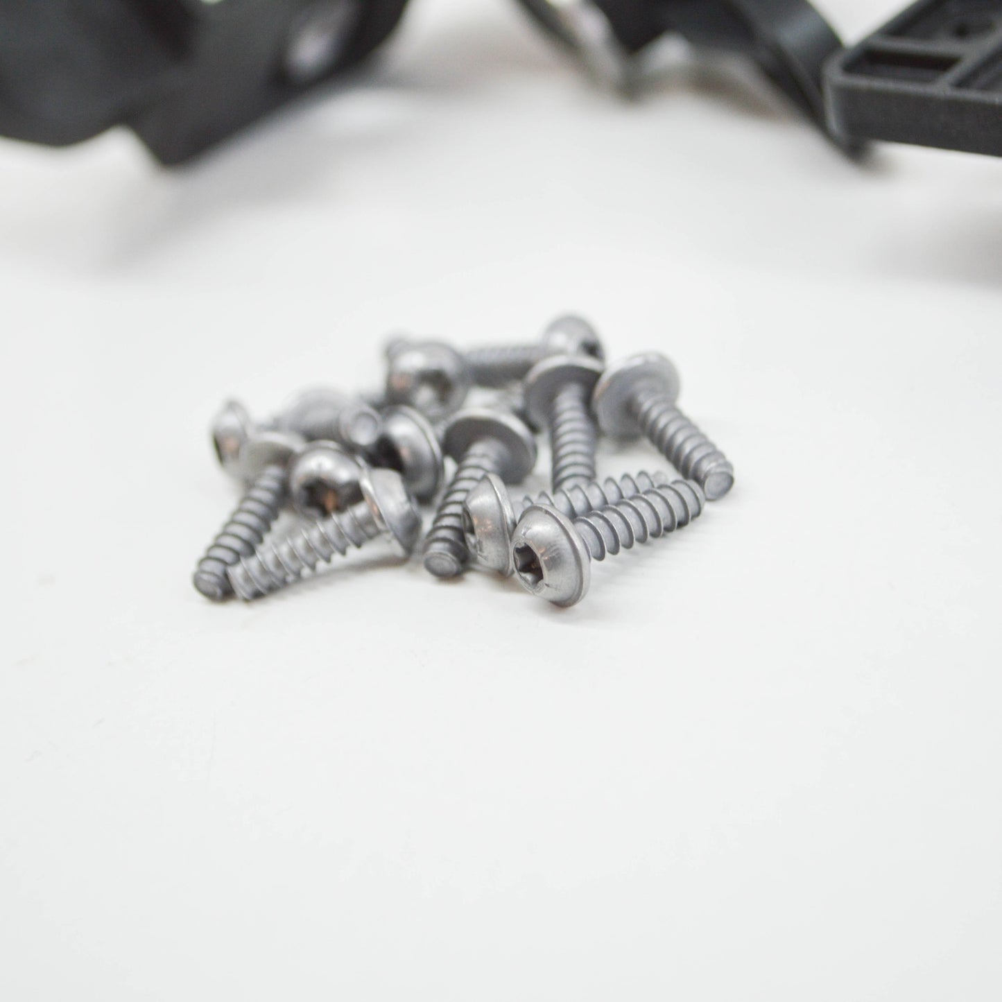 NEW MB GLB X247 FRONT RIGHT HEADLAMP BRACKET REPAIR KIT A2478200403 ORIGINAL