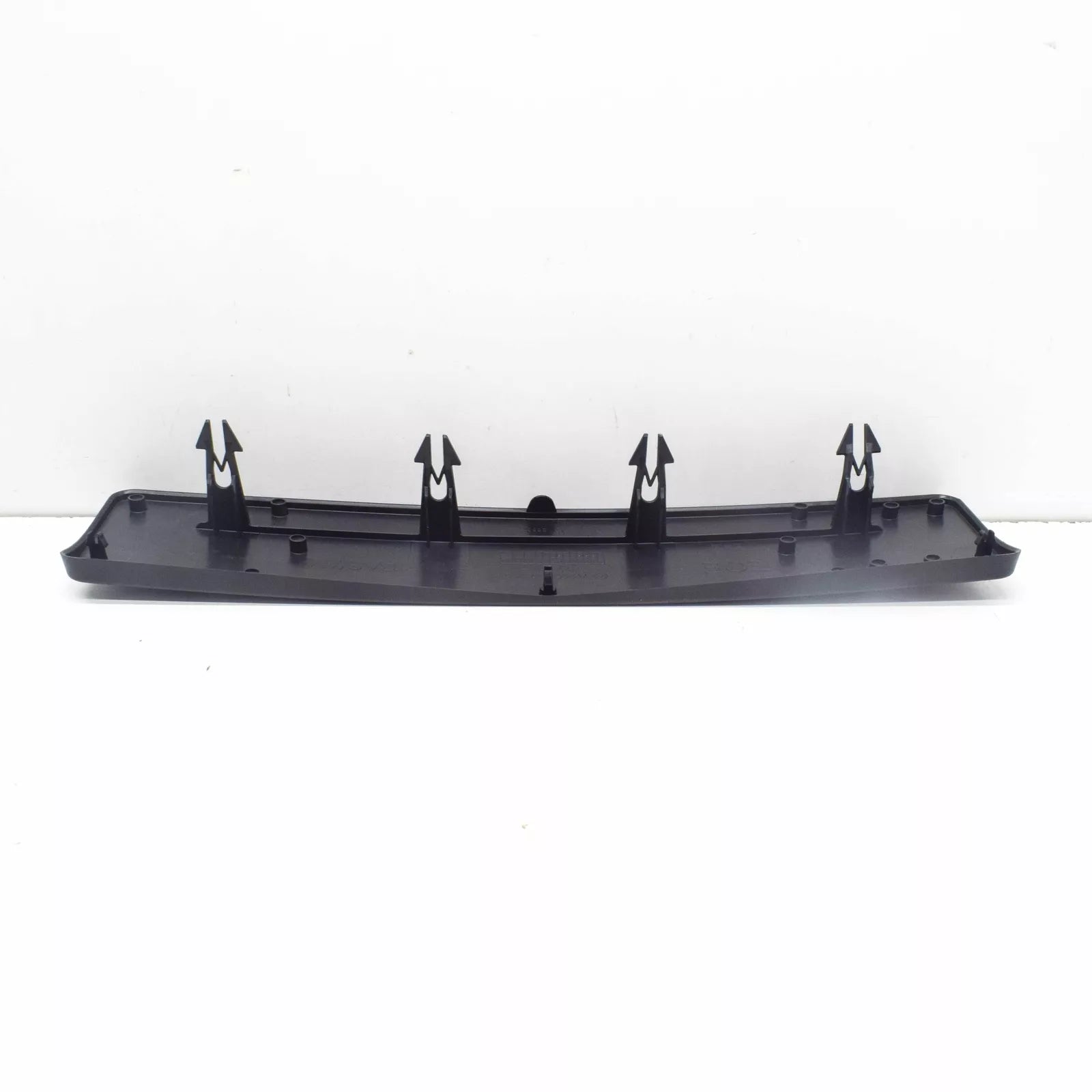 NEW MERCEDES-BENZ C W205 FRONT BUMPER LICENSE HOLDER A2058809802