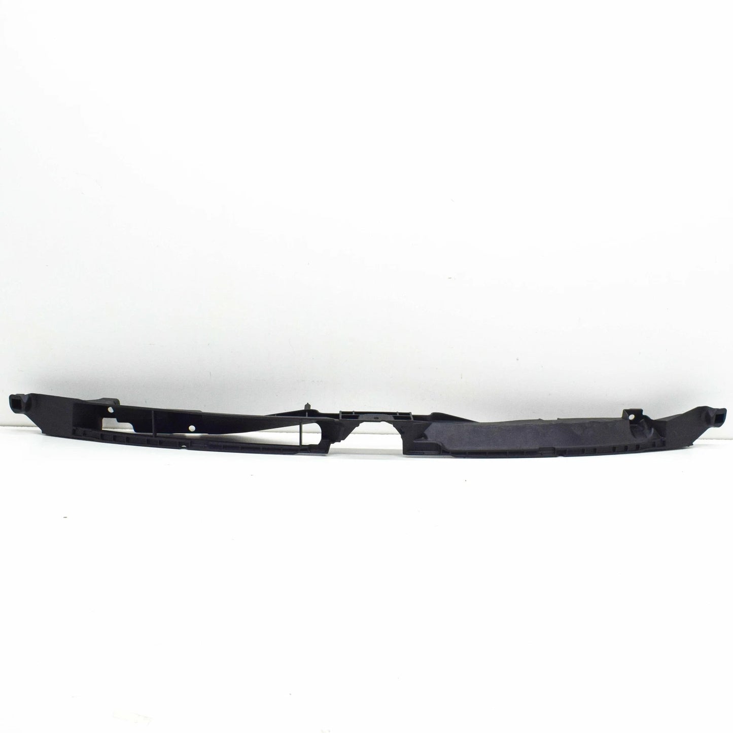 NEW VW SCIROCCO MK3 FRONT CENTRE RADIATOR GRILLE SUPPORT 1K8805813A