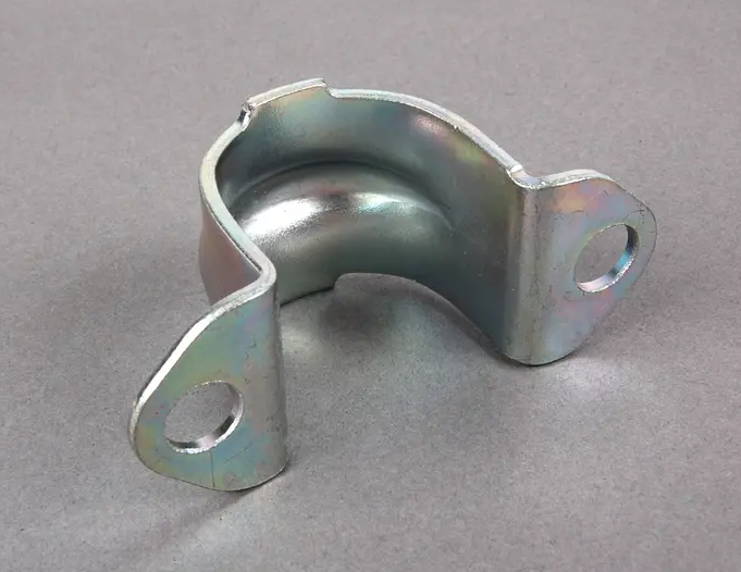 NEW MERCEDES-BENZ A W169 REAR SWAY BAR BRACKET A2023260226 ORIGINAL