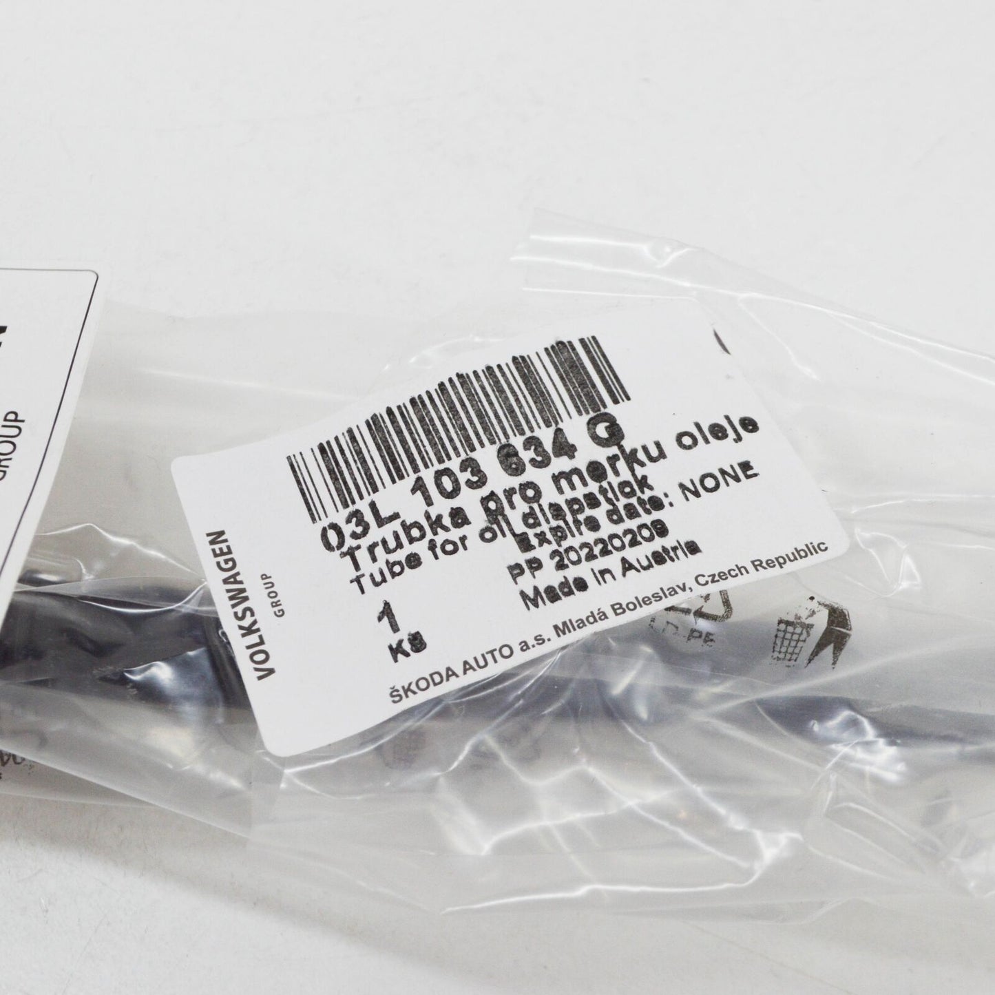 NEW AUDI A1 8X OIL DIPSTICK TUBE 03L103634G ORIGINAL