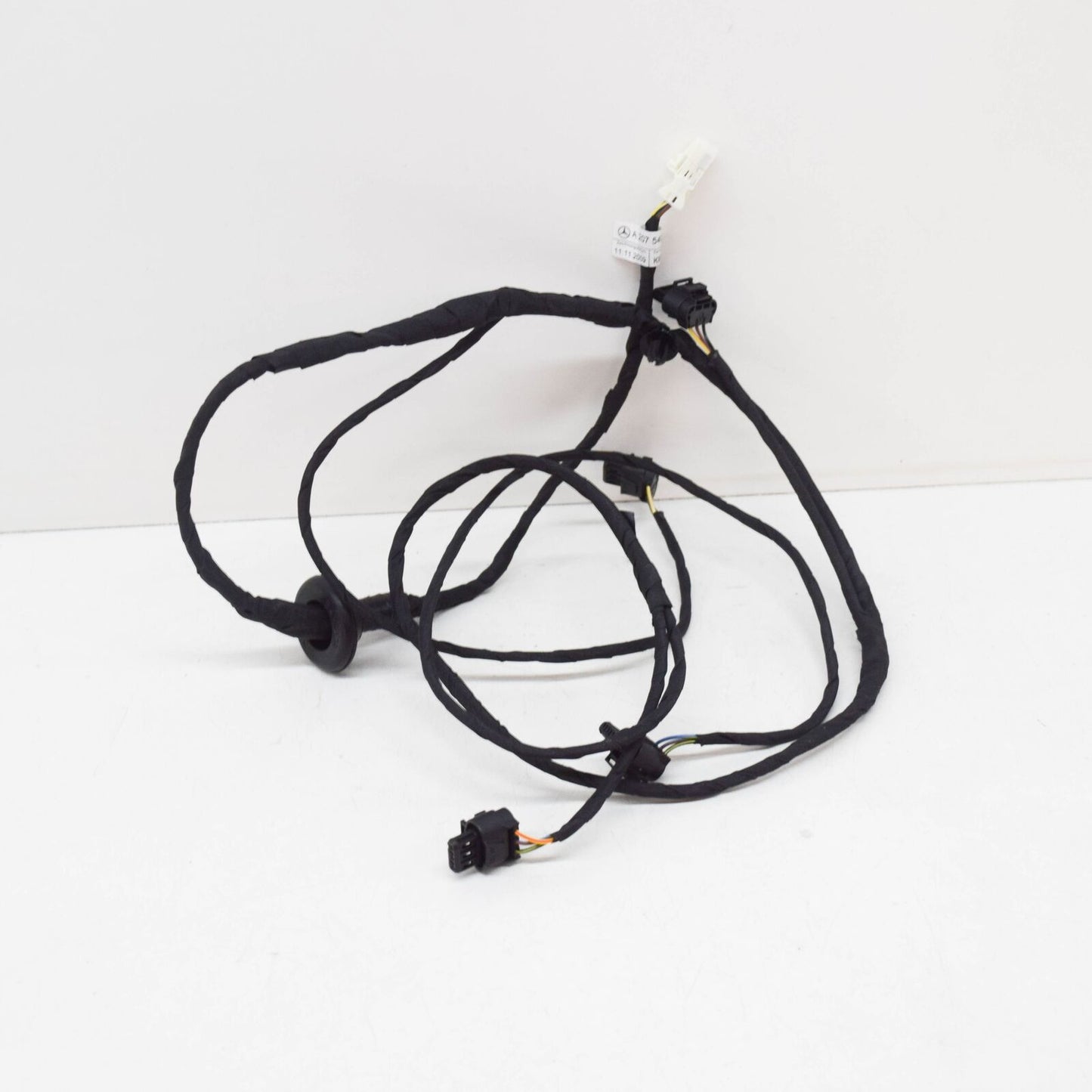 NEW MERCEDES-BENZ C W204 REAR BUMPER PARKTRONIC WIRING A2075403434 ORIGINAL