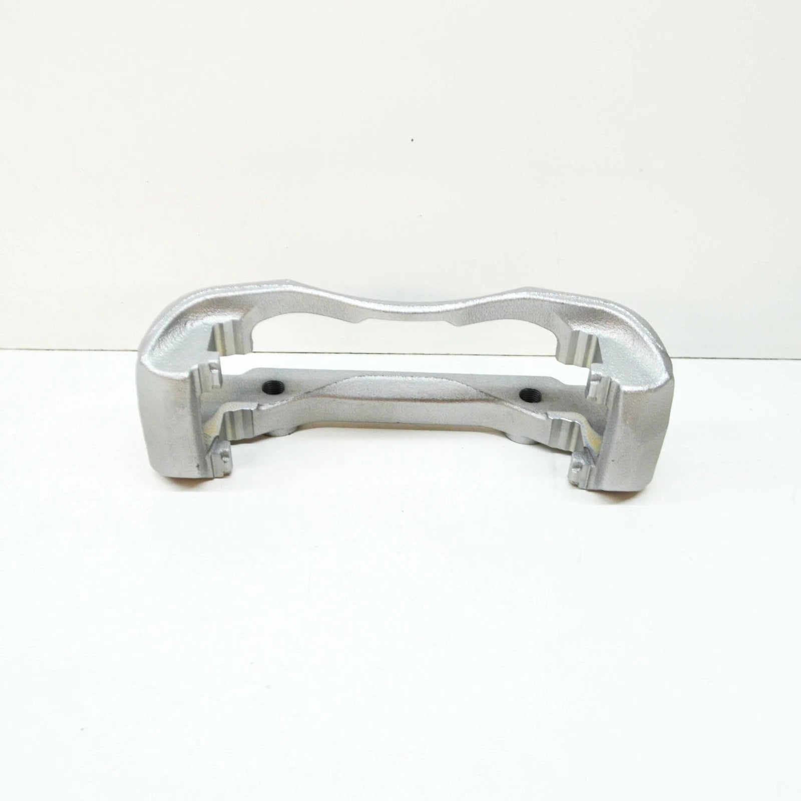 NEW MB VITO TOURER W447 FRONT RIGHT BRAKE CALIPER BRACKET A4474200115 ORIGINAL