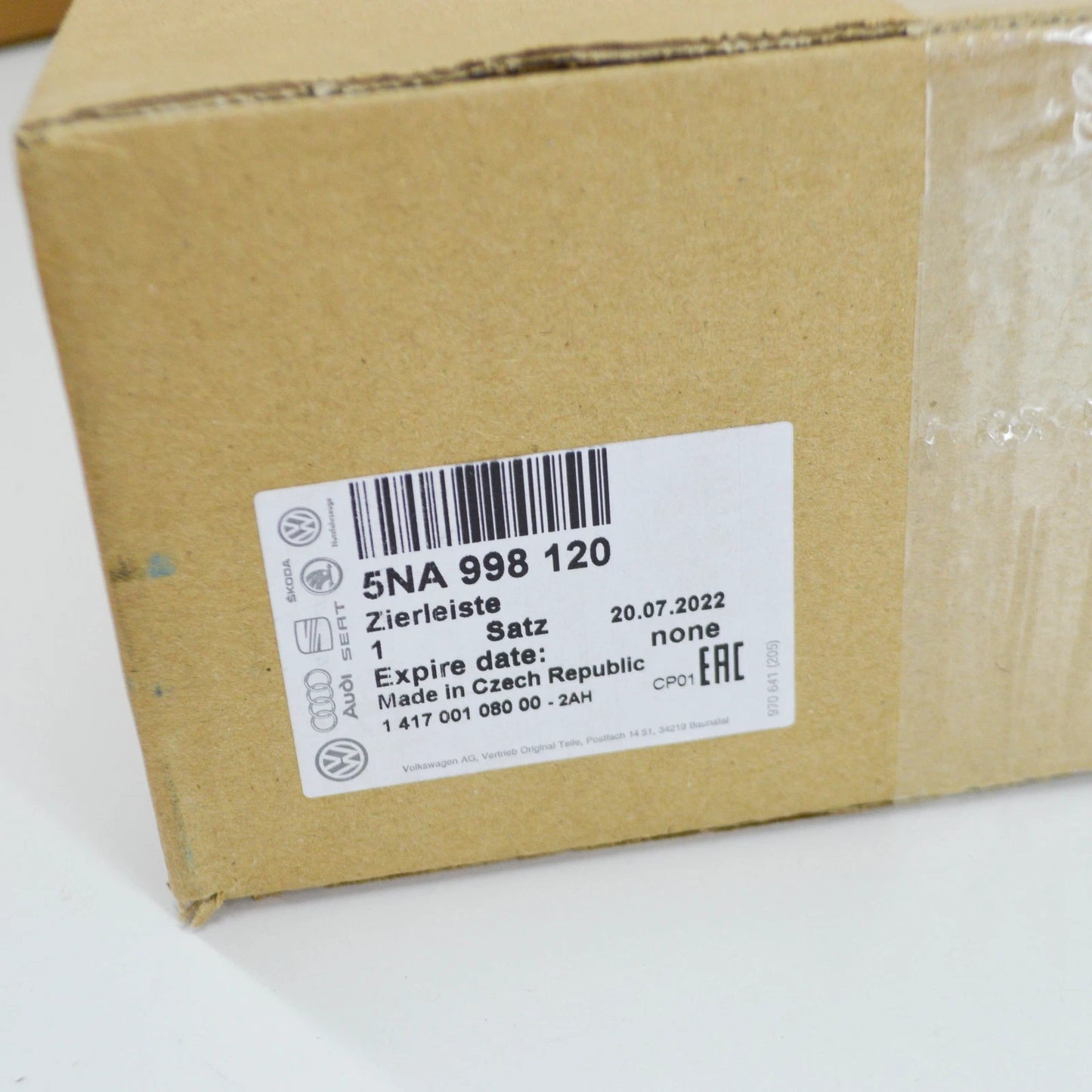 NEW VW TIGUAN AD MK2 FRONT RIGHT HEADLAMP UPPER COVER PANEL 5NA998120 ORIGINAL