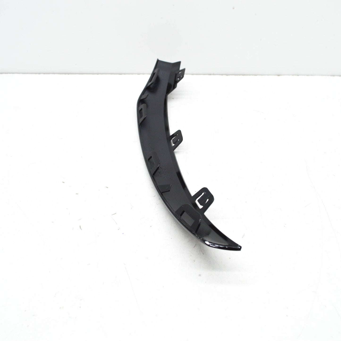 NEW MB GLC C253 FRONT RIGHT BUMPER LOWER MOULDING A2538855400 ORIGINAL