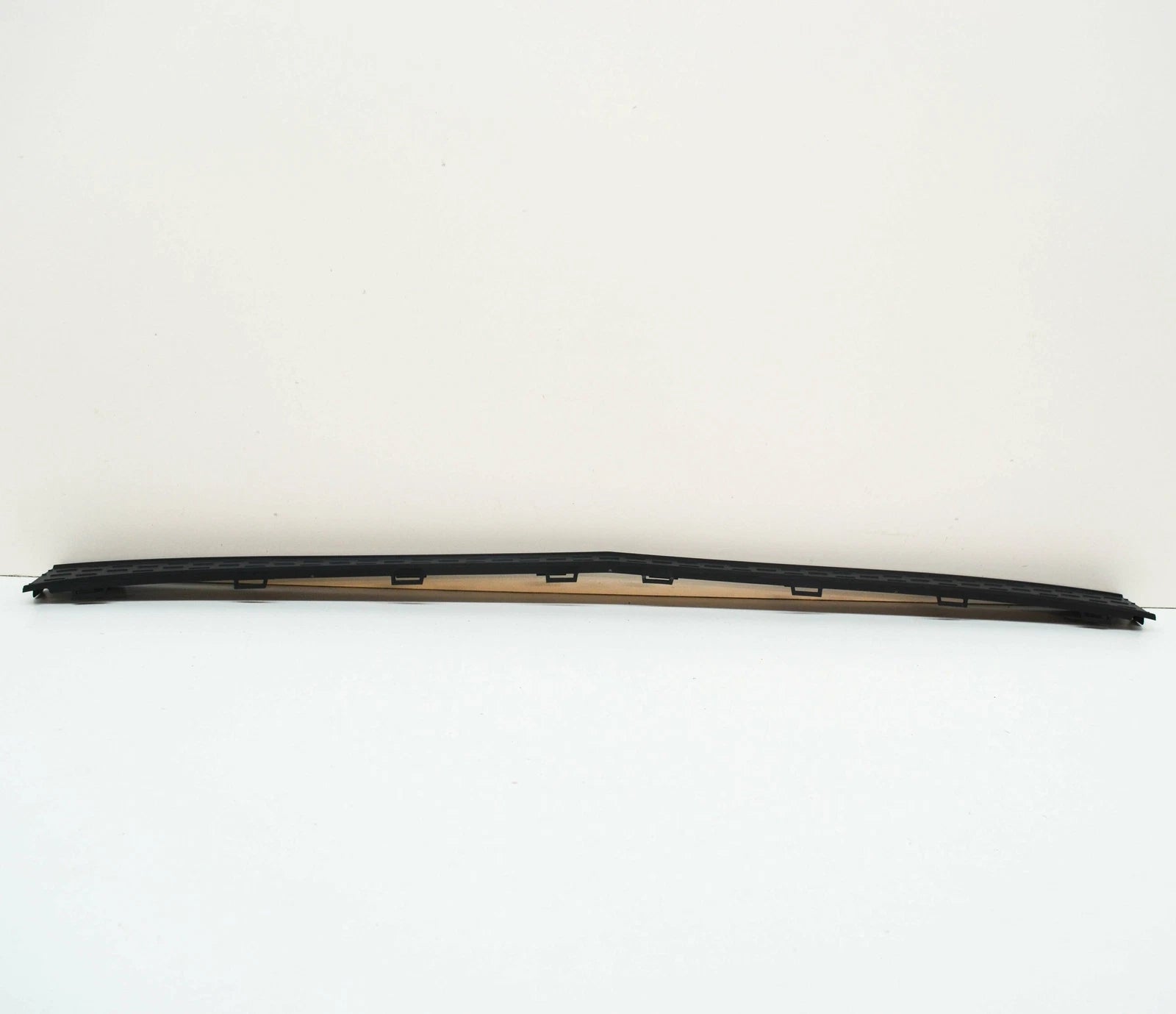 NEW MERCEDES-BENZ GLA H247 FRONT BUMPER CENTER TRIM A2478855005