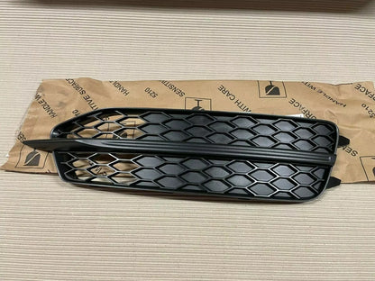 NEW AUDI A6 C7 RIGHT FOG LIGHT SURROUND GRILLE 4G0807682D9B9 2011 S LINE GENUINE