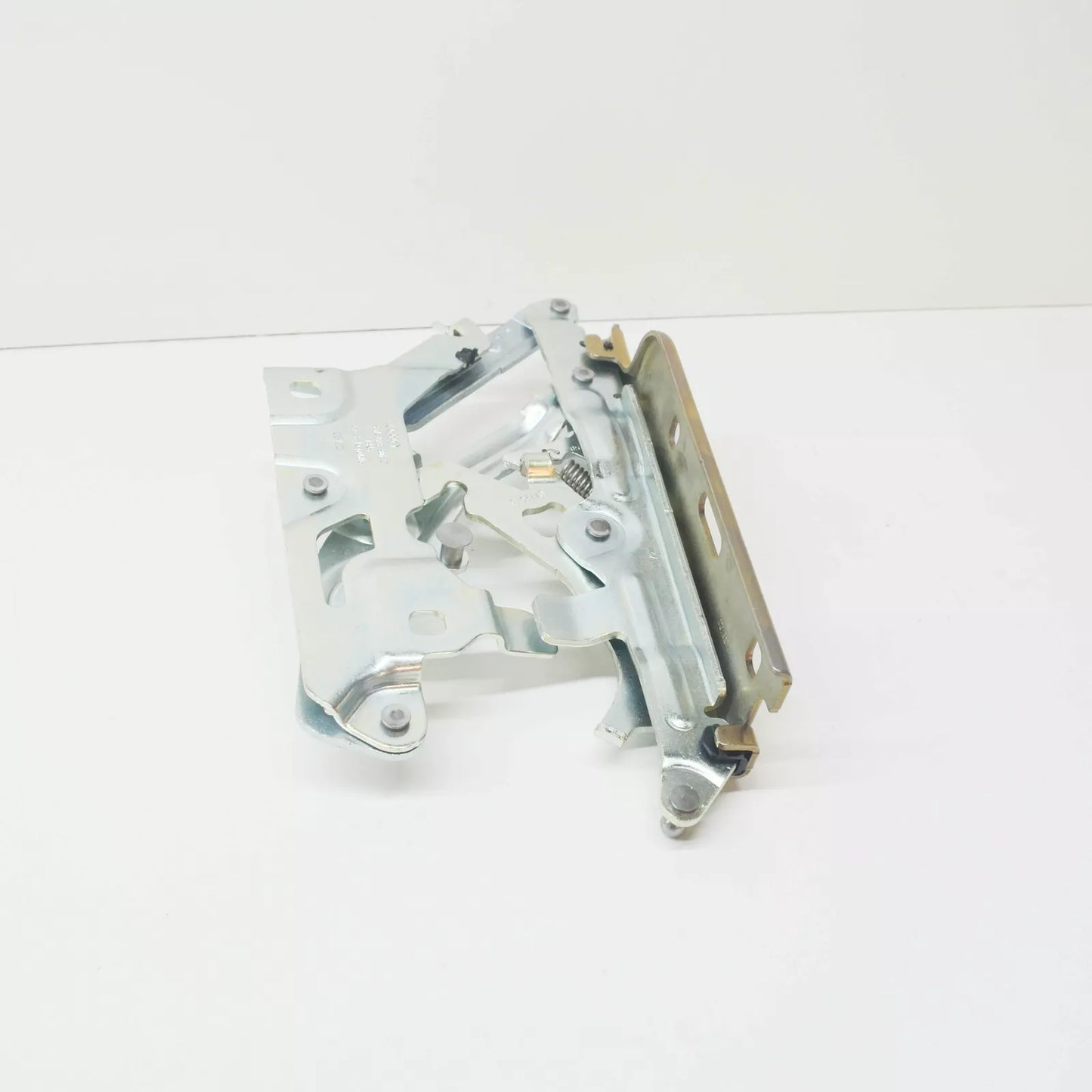 NEW AUDI Q5 FRONT LEFT BONNET HINGE 80A823301D 2019