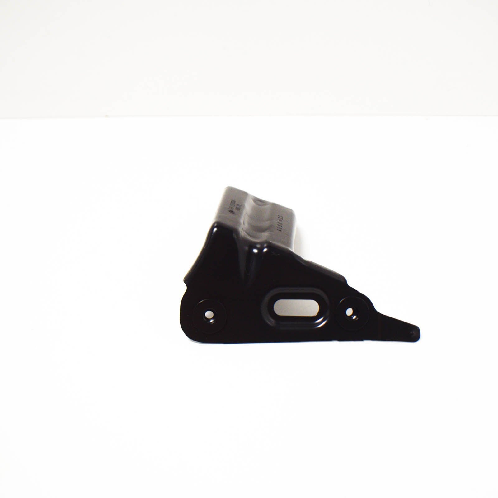 NEW VOLKSWAGEN GOLF MK7 FRONT LEFT FENDER BRACKET 5G0821135B ORIGINAL