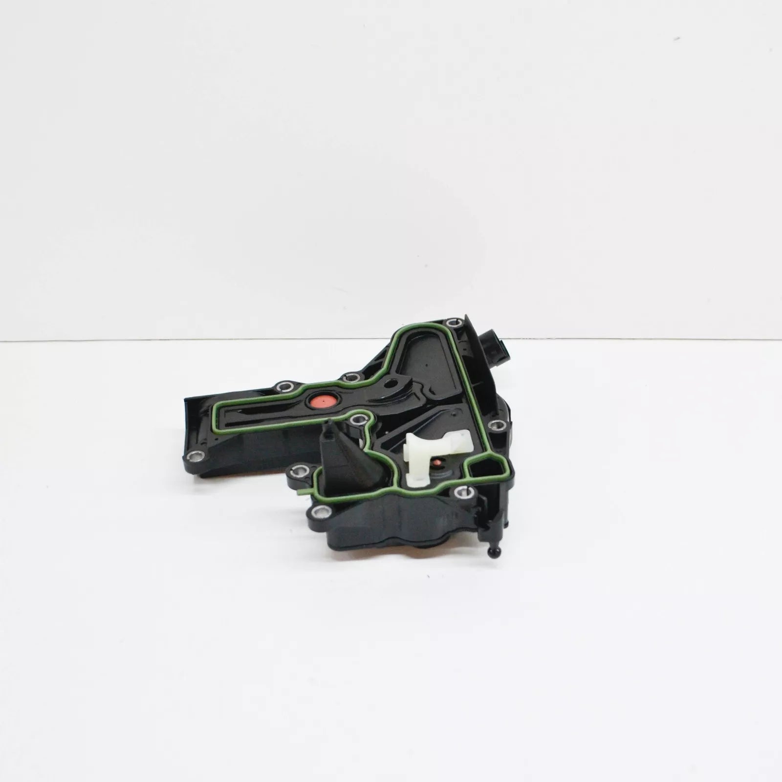 NEW AUDI A3 8P OIL SEPARATOR 06H103495AJ