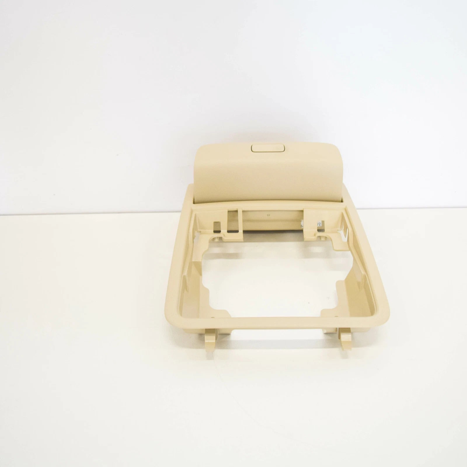 NEW VOLKSWAGEN JETTA MK6 INTERIOR ROOF CONSOLE 561868837A95T