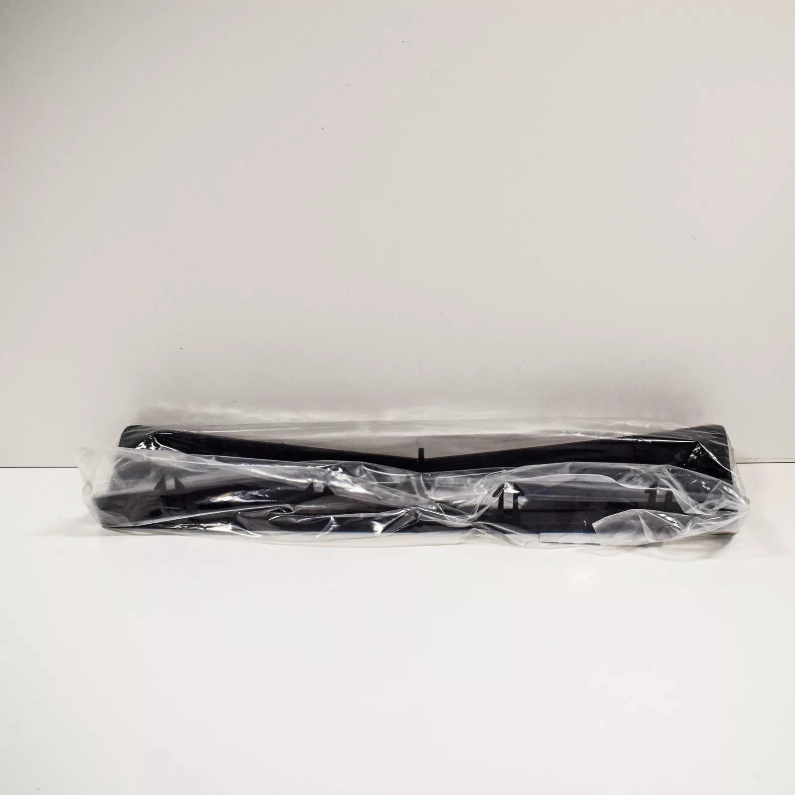 NEW MB GLC X253 FRONT BUMPER LICENSE PLATE MOLDING A2538800044 ORIGINAL