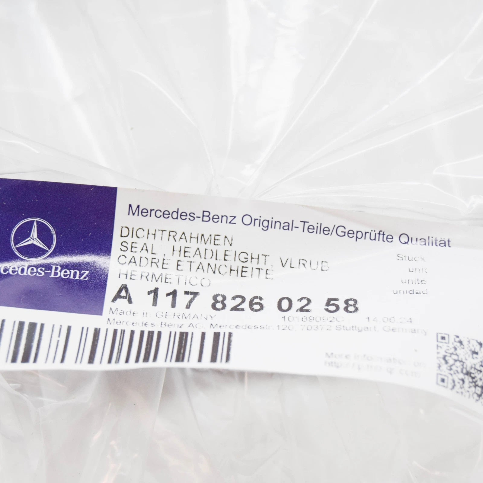 NEW MERCEDES-BENZ CLA C117 FRONT RIGHT LAMP SEALING FRAME A1178260258 ORIGINAL