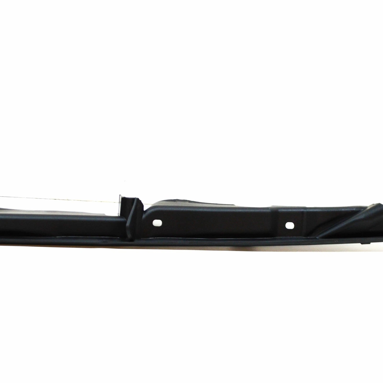 NEW BMW X2 F39 FRONT RIGHT UPPER FENDER LEDGE COVER SEAL 51767424752 ORIGINAL