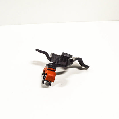 NEW BMW 5 F07 GT ENGINE OIL COOLER LINE BRACKET SUPPORT 17227591711 ORIGINAL