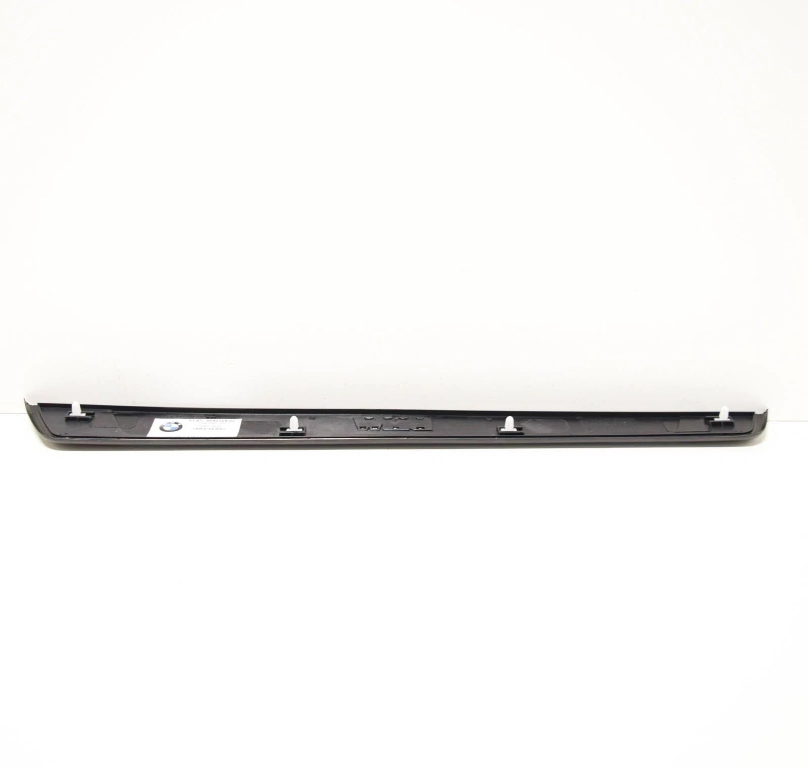 NEW BMW Z4 E85 DOOR SILL STRIP RIGHT 51478040124 M-SPORT ORIGINAL