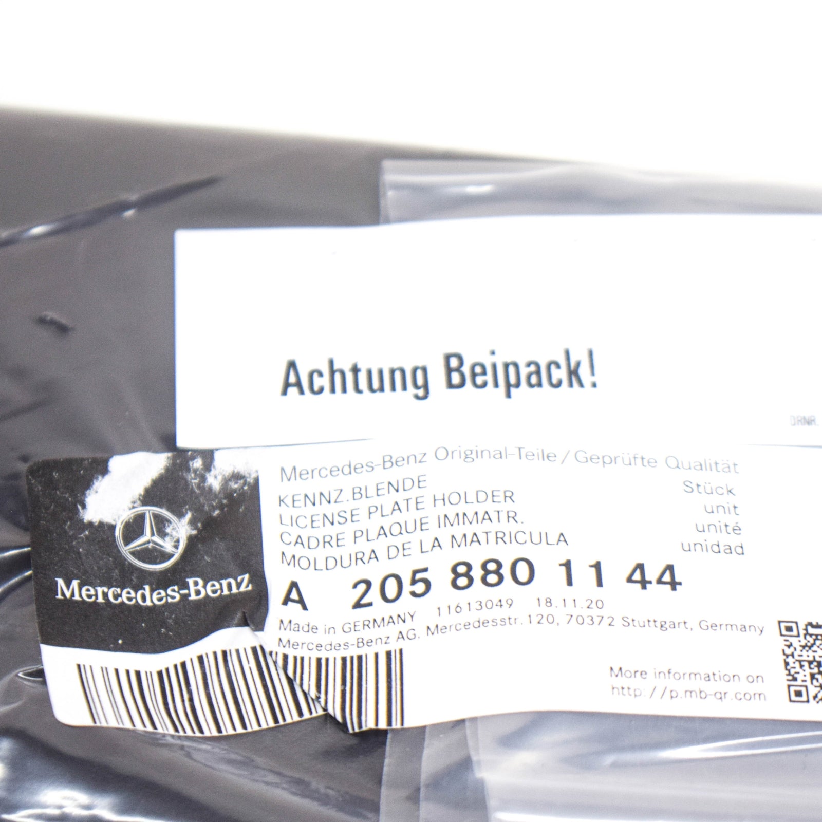 NEW MB C-CLASS W205 FRONT BUMPER LICENSE NUMBER PLATE A2058801144 2015 ORIGINAL