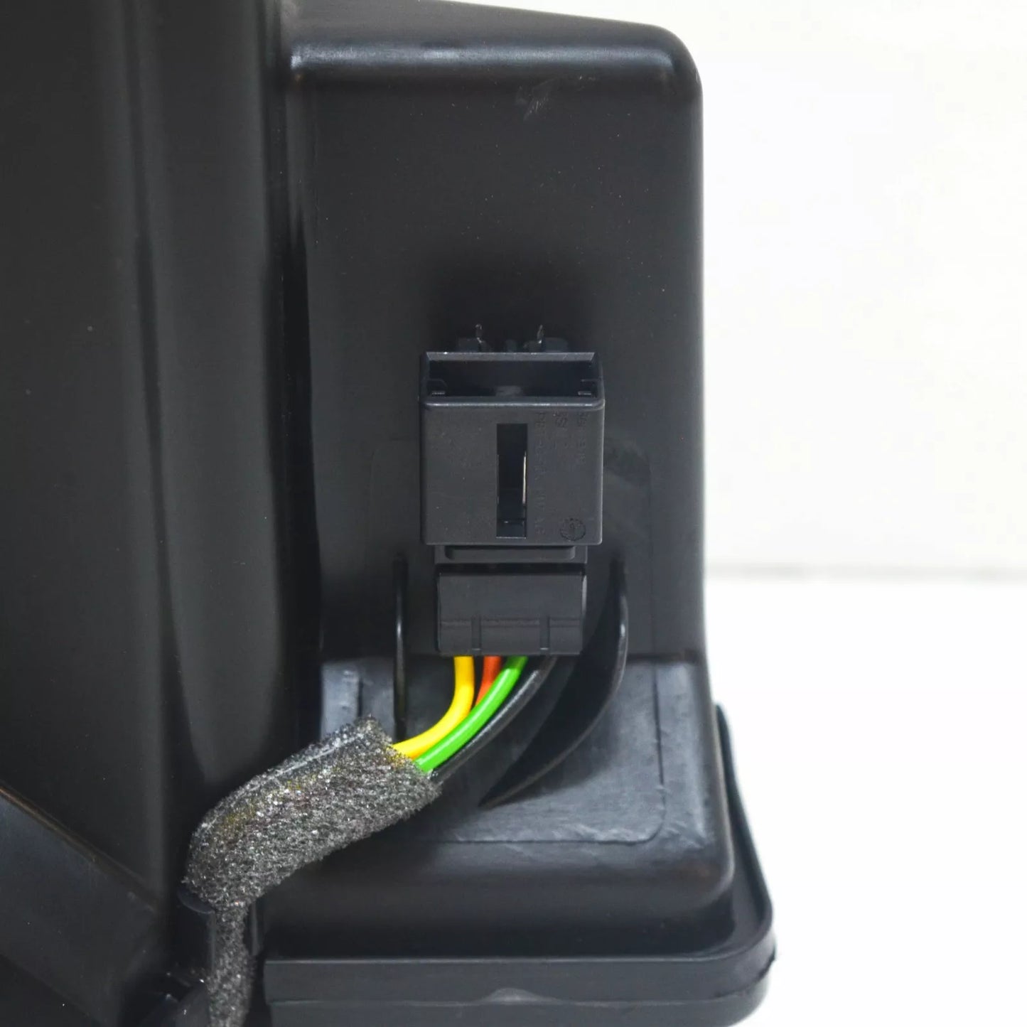 NEW AUDI A5 RS5 8W6 SPORTBACK REAR CENTER LOUD SPEAKER 8W9035382C ORIGINAL