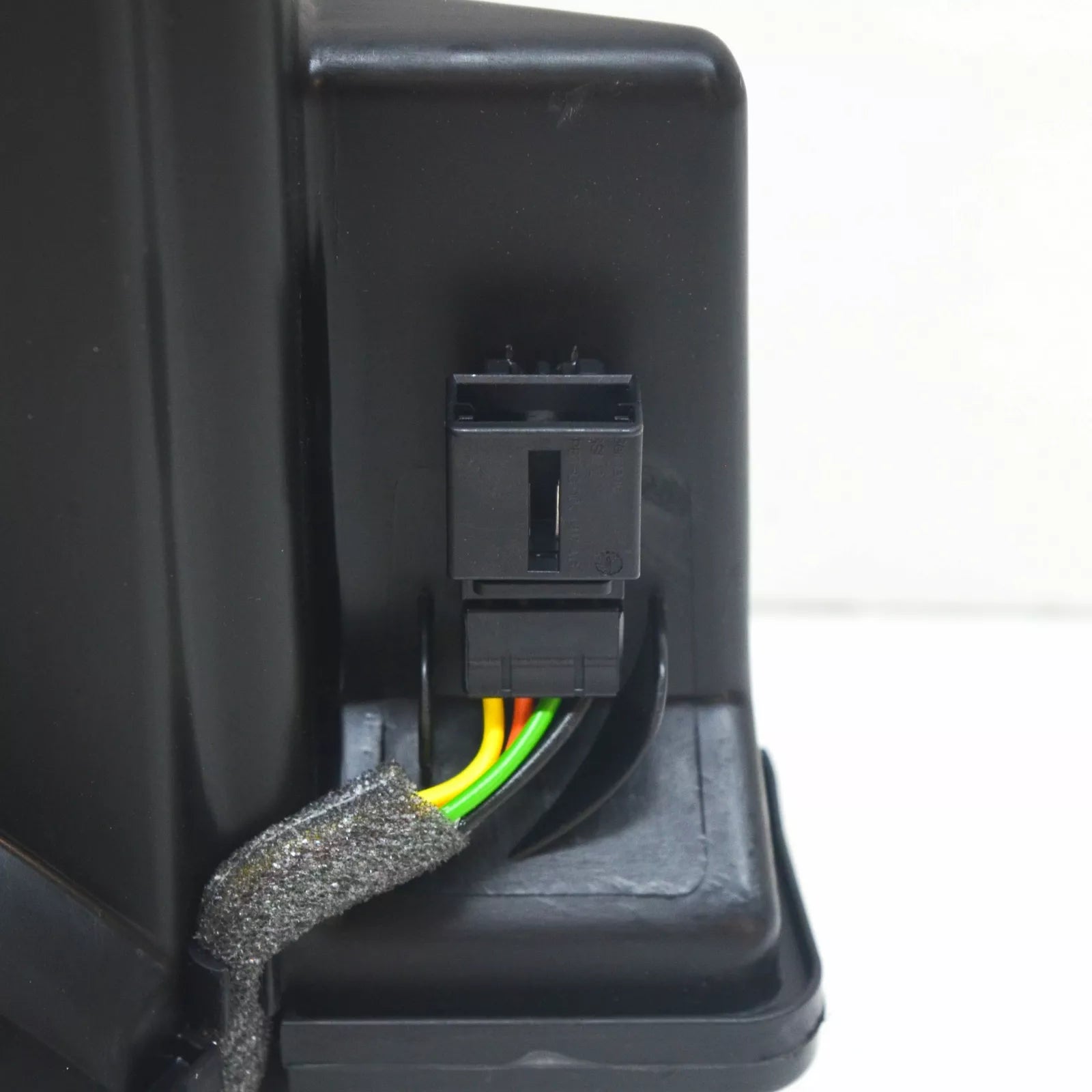 NEW AUDI A5 RS5 8W6 SPORTBACK REAR CENTER LOUD SPEAKER 8W9035382C ORIGINAL