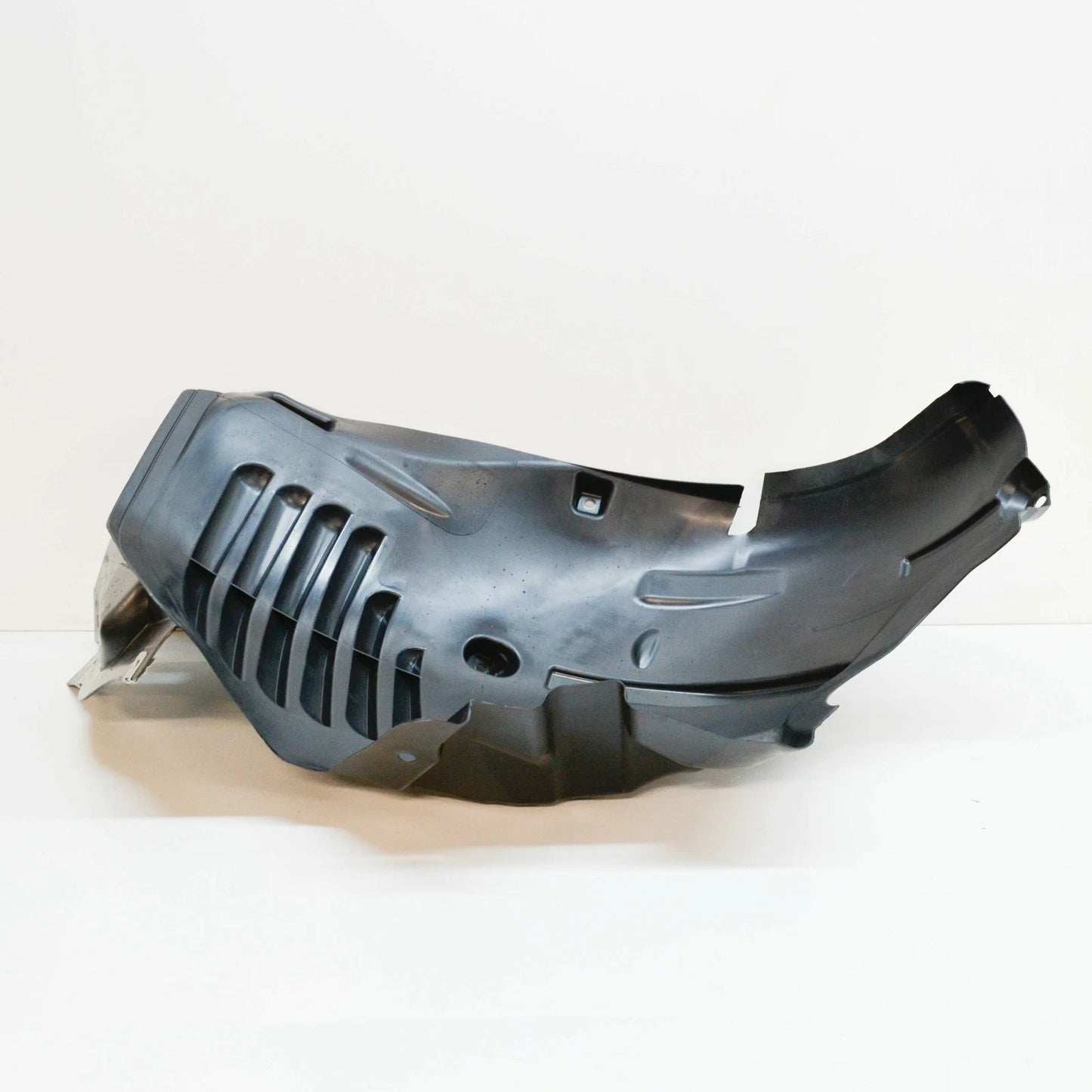 NEW MB E W212 FRONT LEFT WHEEL HOUSING LINER FRONT PART A2126905430 ORIGINAL