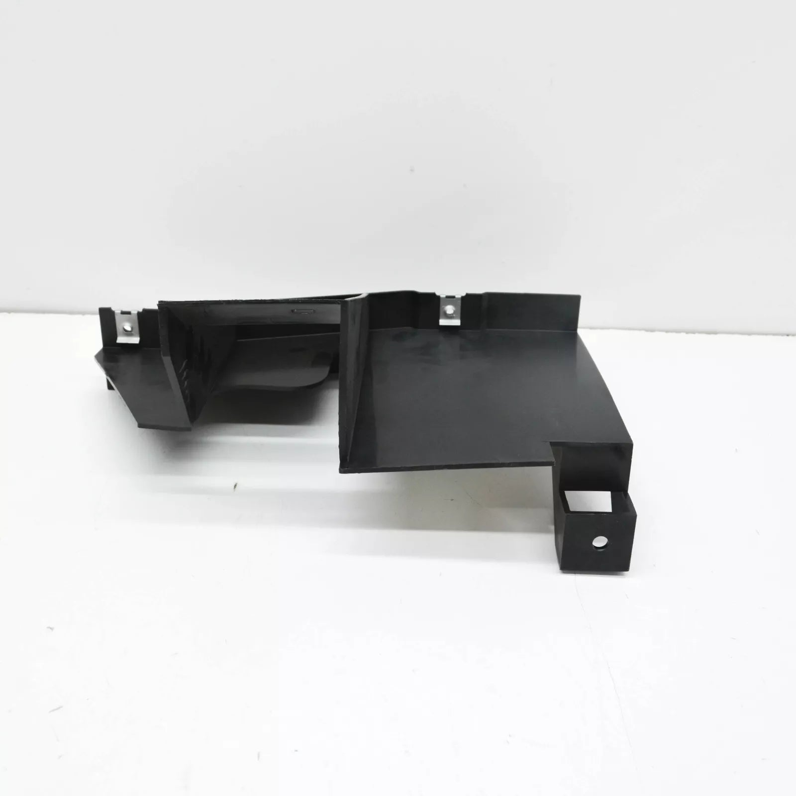 NEW BMW X3 E83 RIGHT ENGINE COMPARTMENT PROTECTION BRACKET 51713404140 ORIGINAL