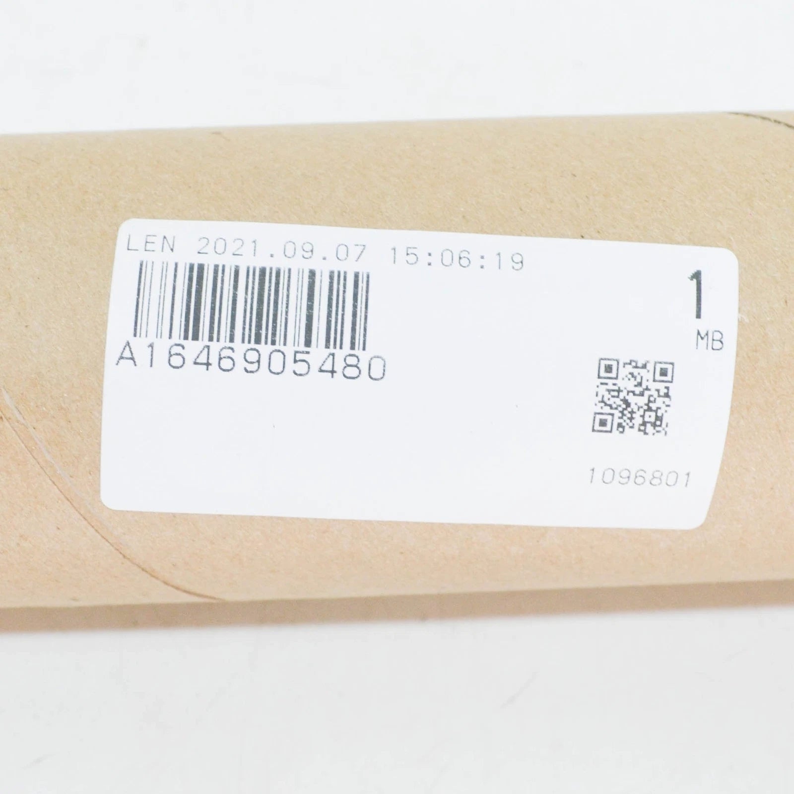 NEW MERCEDES-BENZ GL X164 REAR RIGHT SIDE WINDOW MOLDING A1646905480 ORIGINAL