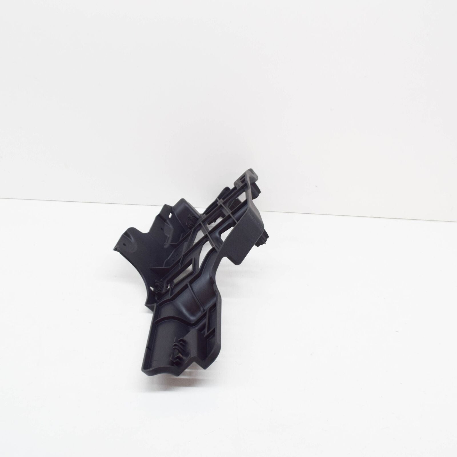 NEW MERCEDES-BENZ CLA COUPE C117 LEFT EXHAUST TIP BRACKET A1178850101 ORIGINAL