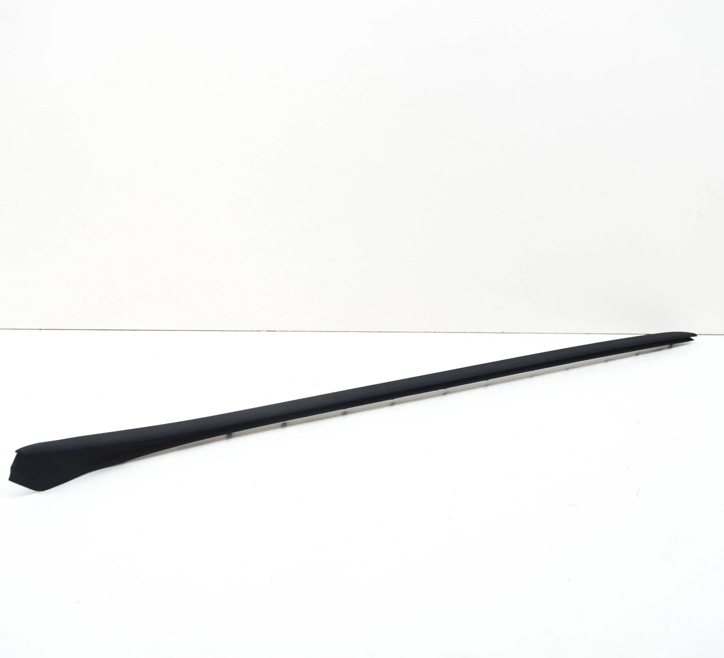 NEW BMW 2 F45 FRONT WINDSHIELD RIGHT VERTICAL TRIM DRIP 51317301036 ORIGINAL