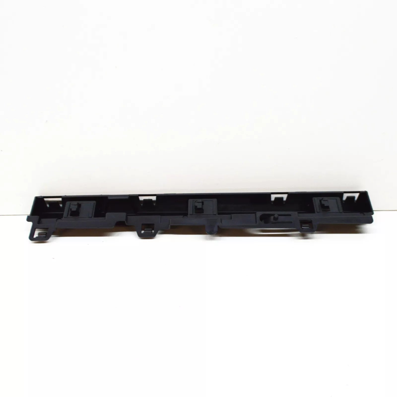 NEW BMW 3 F30 FRONT RIGHT SILL COVER SUPPORTING LEDGE 51777256916 ORIGINAL