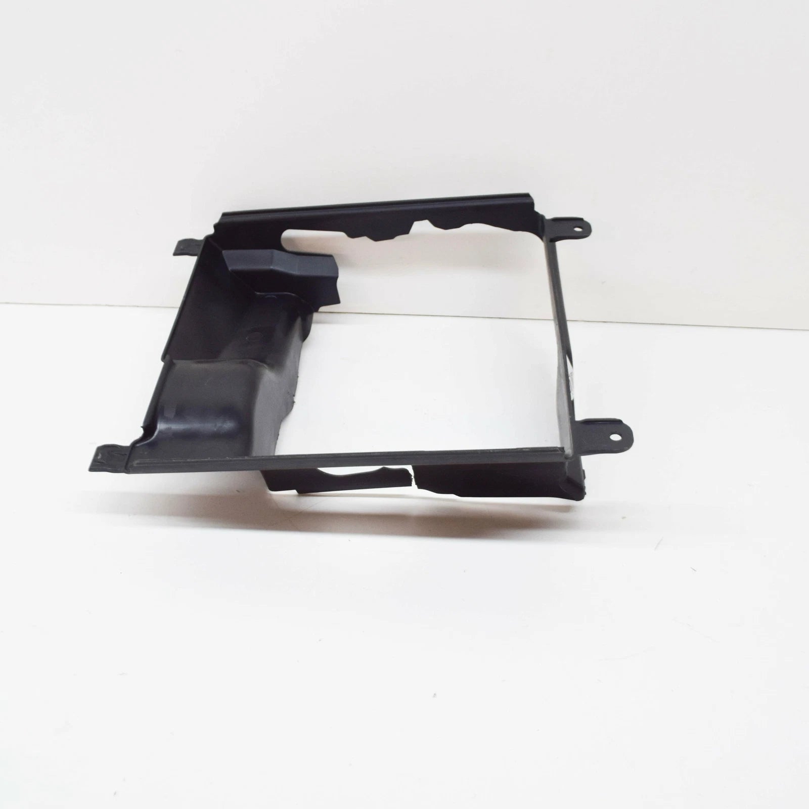 NEW AUDI A8 4H D4 RIGHT CHARGE AIR COOLER AIR GUIDE 4H0145334C