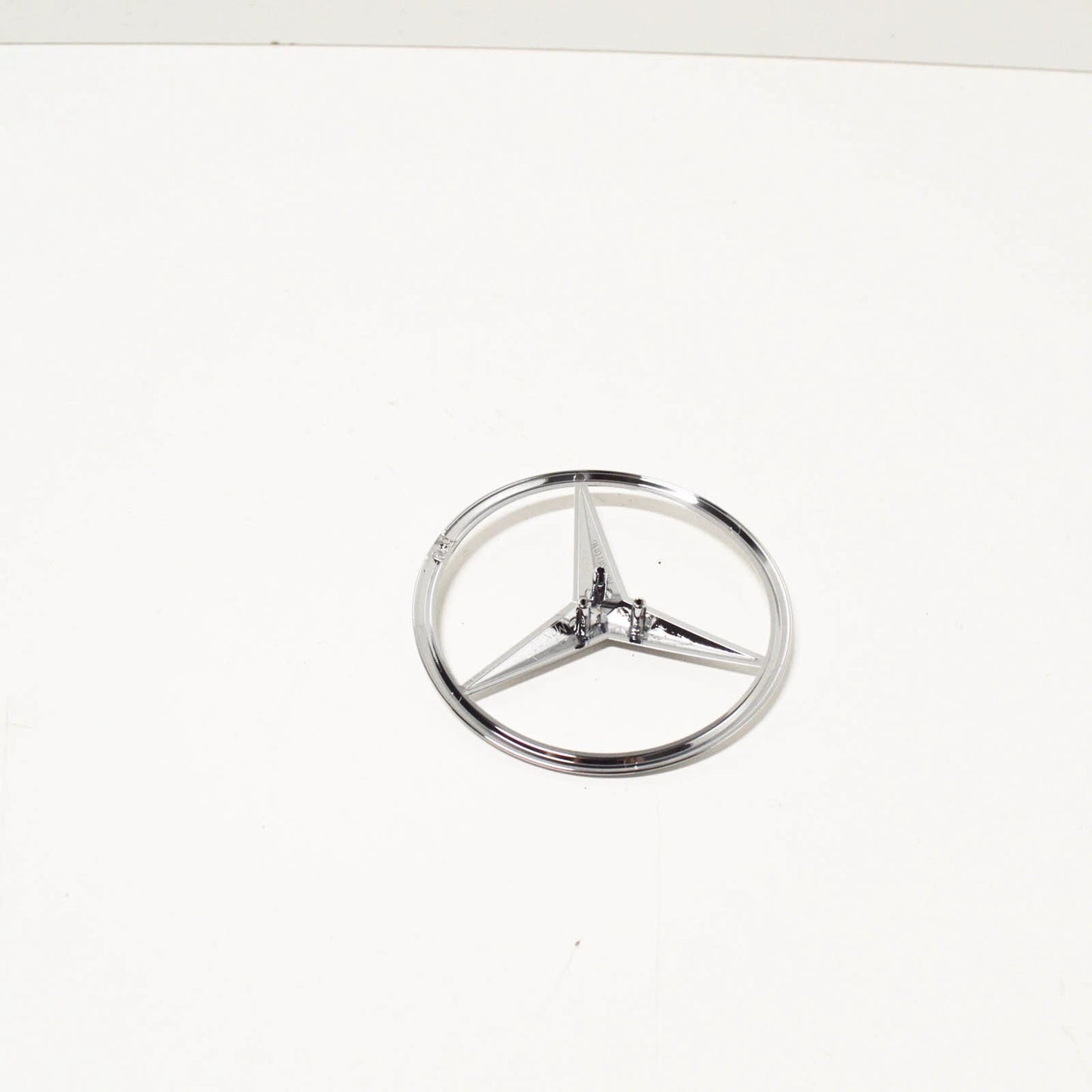 NEW MERCEDES-BENZ GL-CLASS X166 BOOTLID BADGE A1668170116 ORIGINAL