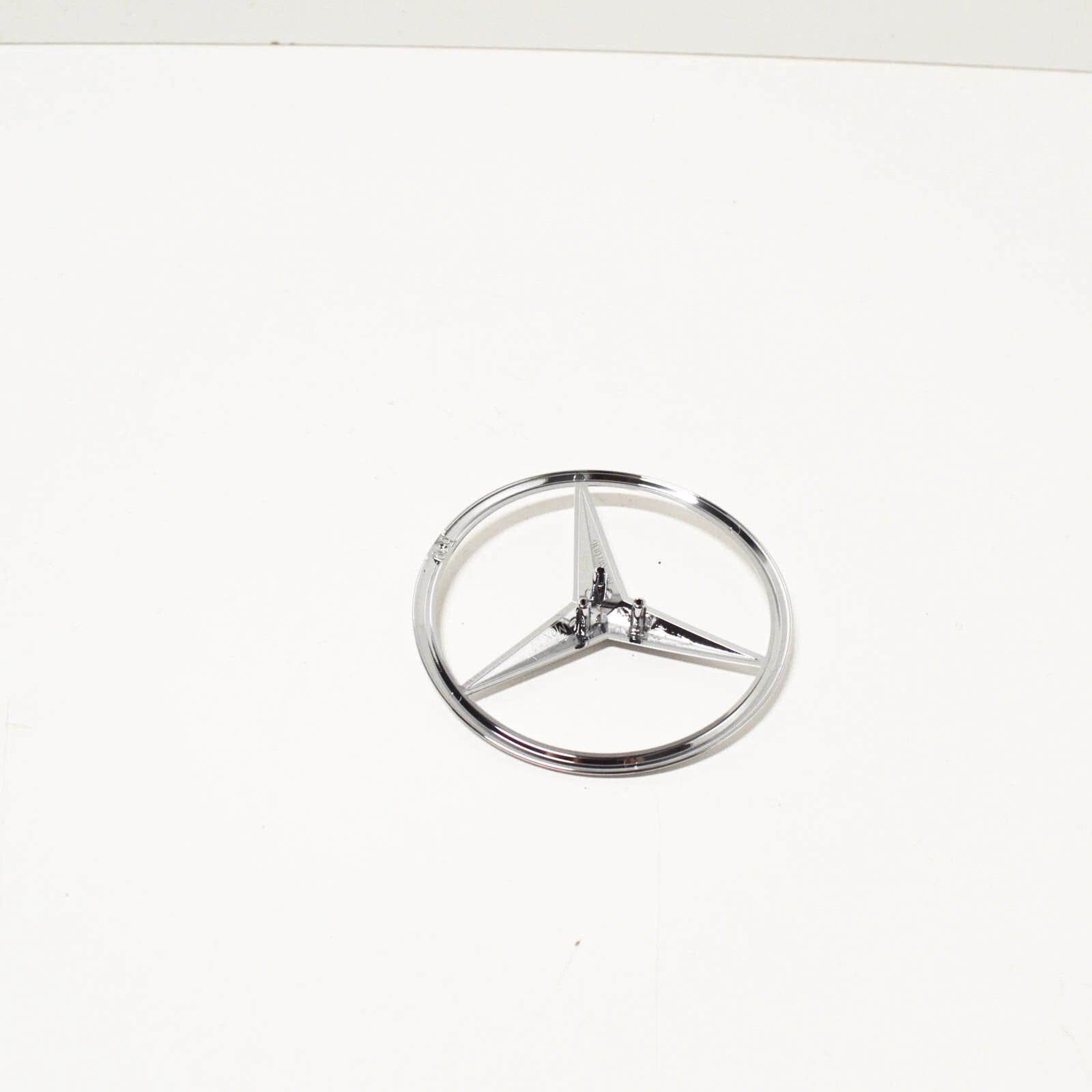 NEW MERCEDES-BENZ GL-CLASS X166 BOOTLID BADGE A1668170116 ORIGINAL