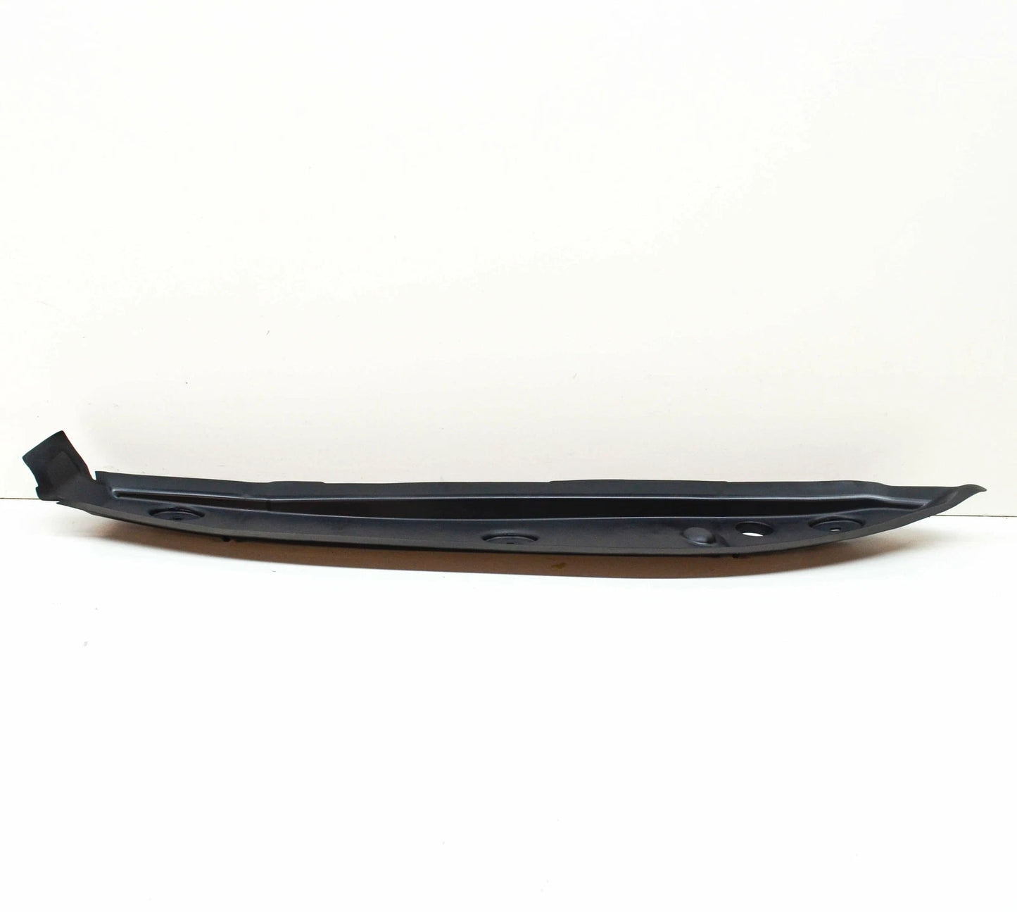 NEW MB GLE W167 FRONT RIGHT FENDER WING PLASTIC SEAL A1678890100 ORIGINAL