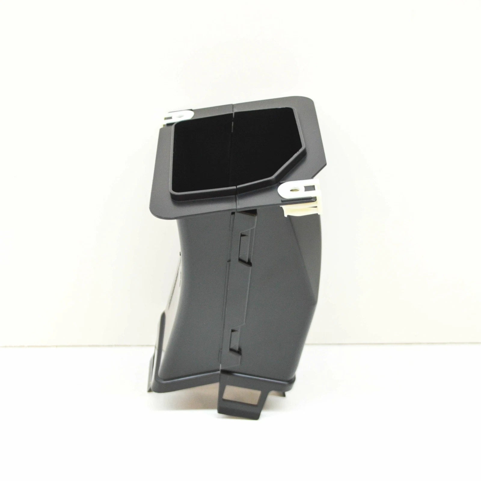 NEW BMW X3 G01 LEFT WHEEL HOUSING BRAKE AIR DUCT 51747400005 ORIGINAL