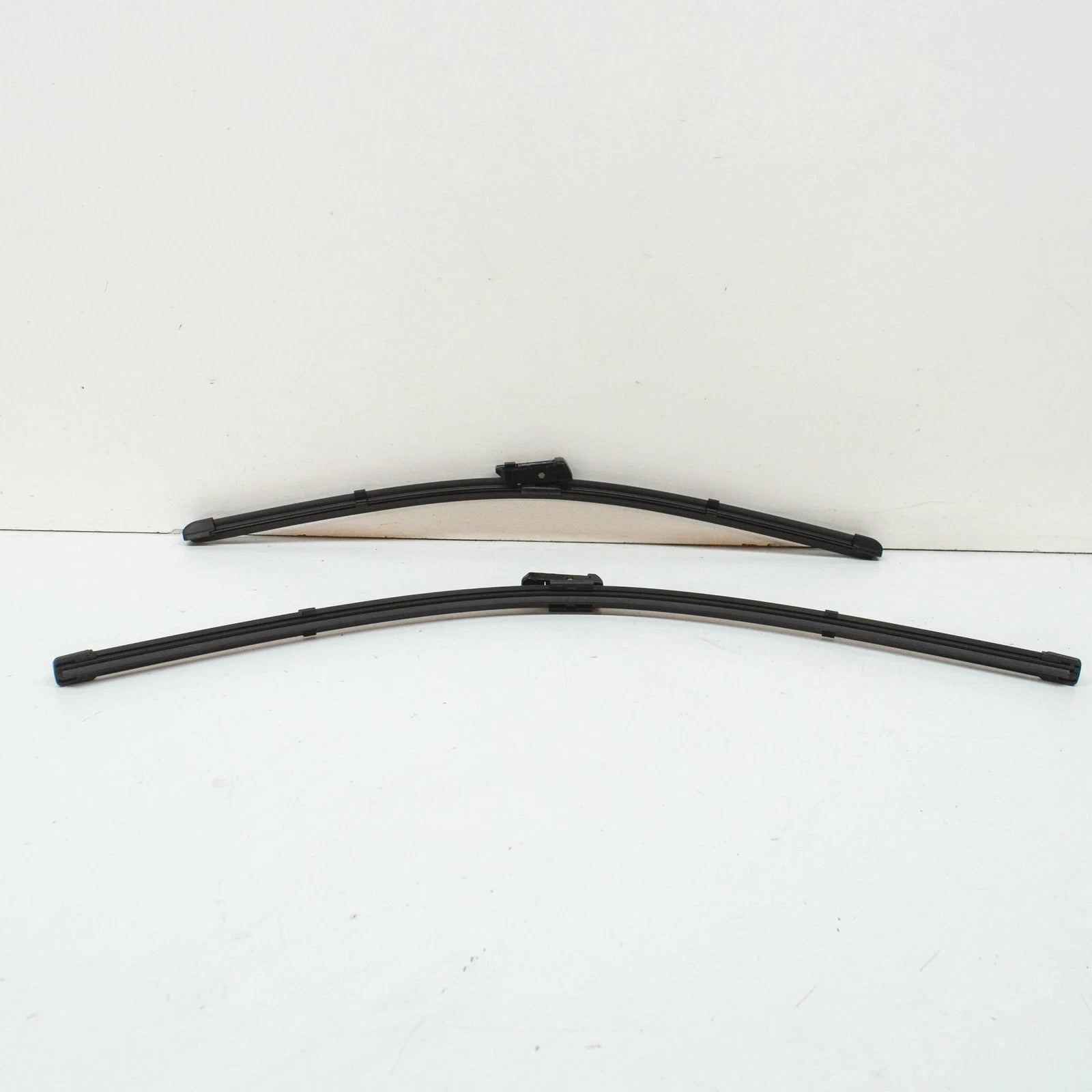 NEW AUDI A6 C8 FRONT AERO WIPER BLADE SET LHD 4K1998002D