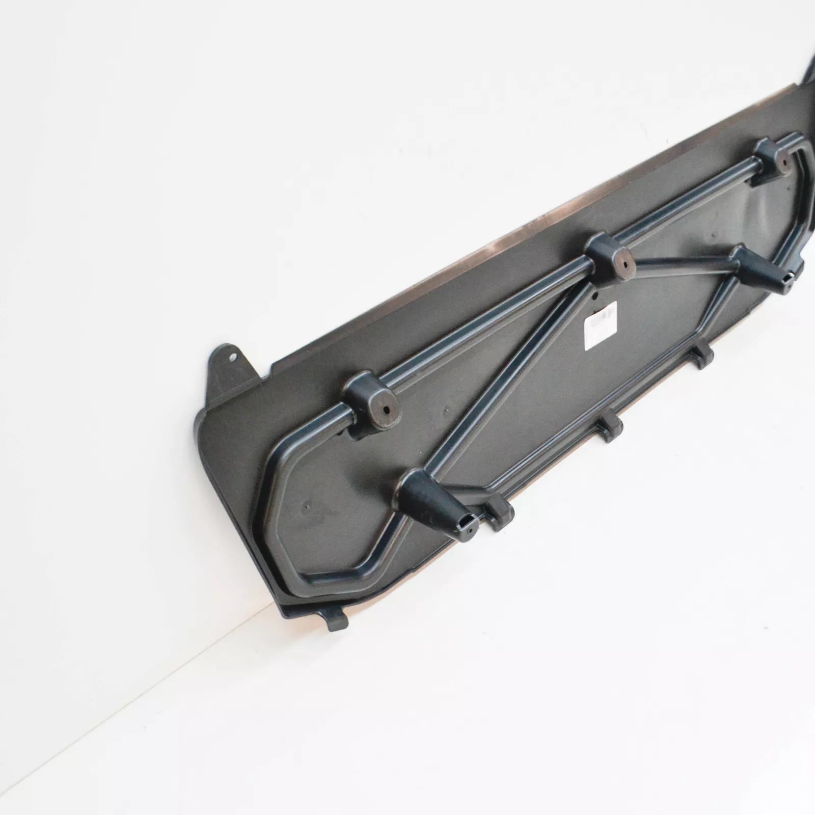 NEW VW TIGUAN FRONT BUMPER RETAINER FOR SPOILER 5N0805915 9B9 ORIGINAL