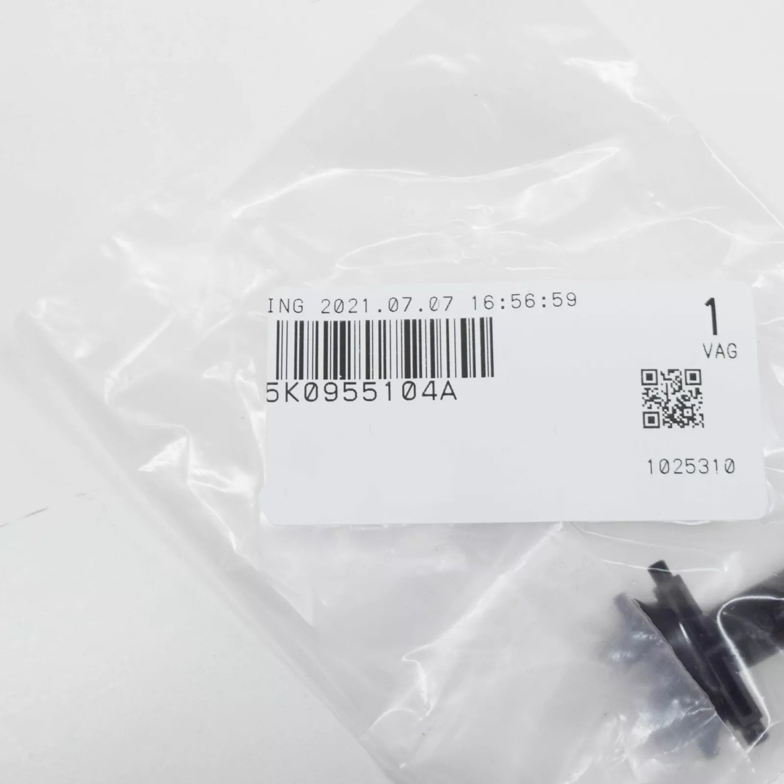 NEW VOLKSWAGEN GOLF MK6 RIGHT HEADLIGHT WASHER SPRAY JET 5K0955104A