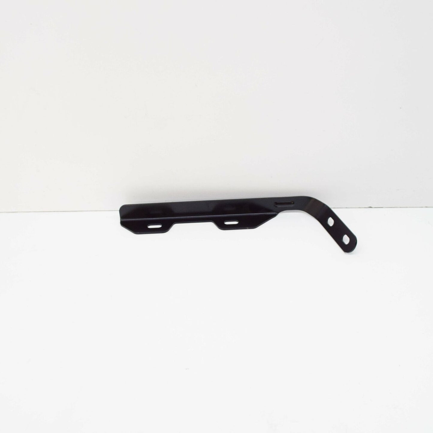 NEW MB AMG GT C190 EXHAUST SYSTEM BOTTOM RIGHT BRACKET A1904920246 ORIGINAL