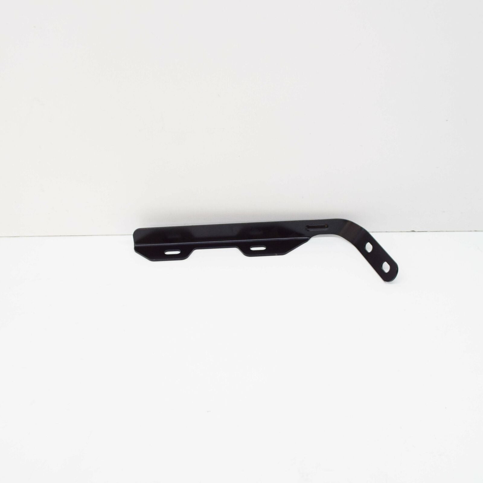 NEW MB AMG GT C190 EXHAUST SYSTEM BOTTOM RIGHT BRACKET A1904920246 ORIGINAL