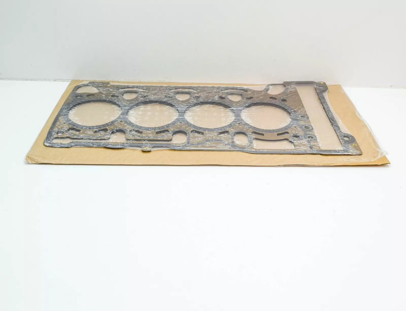 NEW BMW 1 E81 CYLINDER HEAD GASKET 11127563413 ORIGINAL