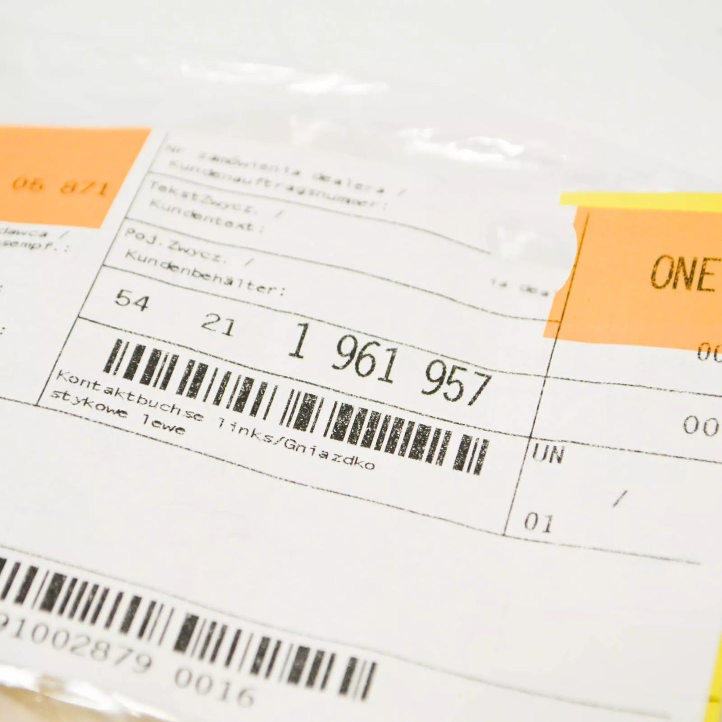 NEW BMW 3 E30 HARDTOP LEFT CONTACT BUSH 54211961957 1961957 ORIGINAL